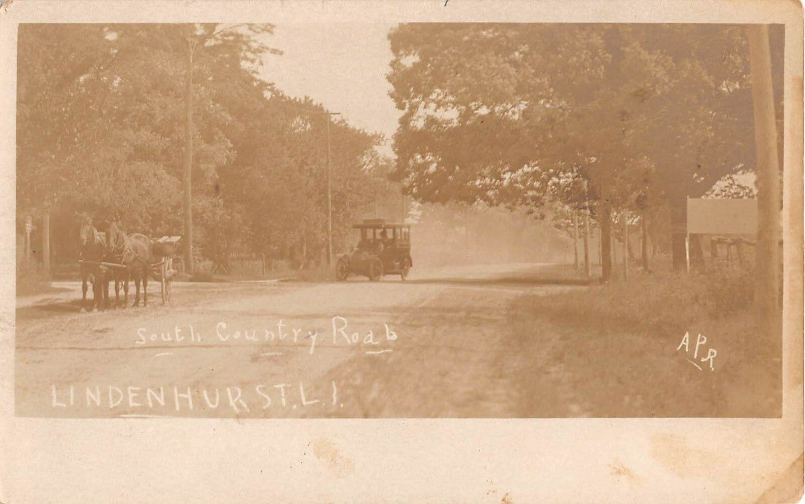 Wellwood Avenue Intersection with Montauk Highway