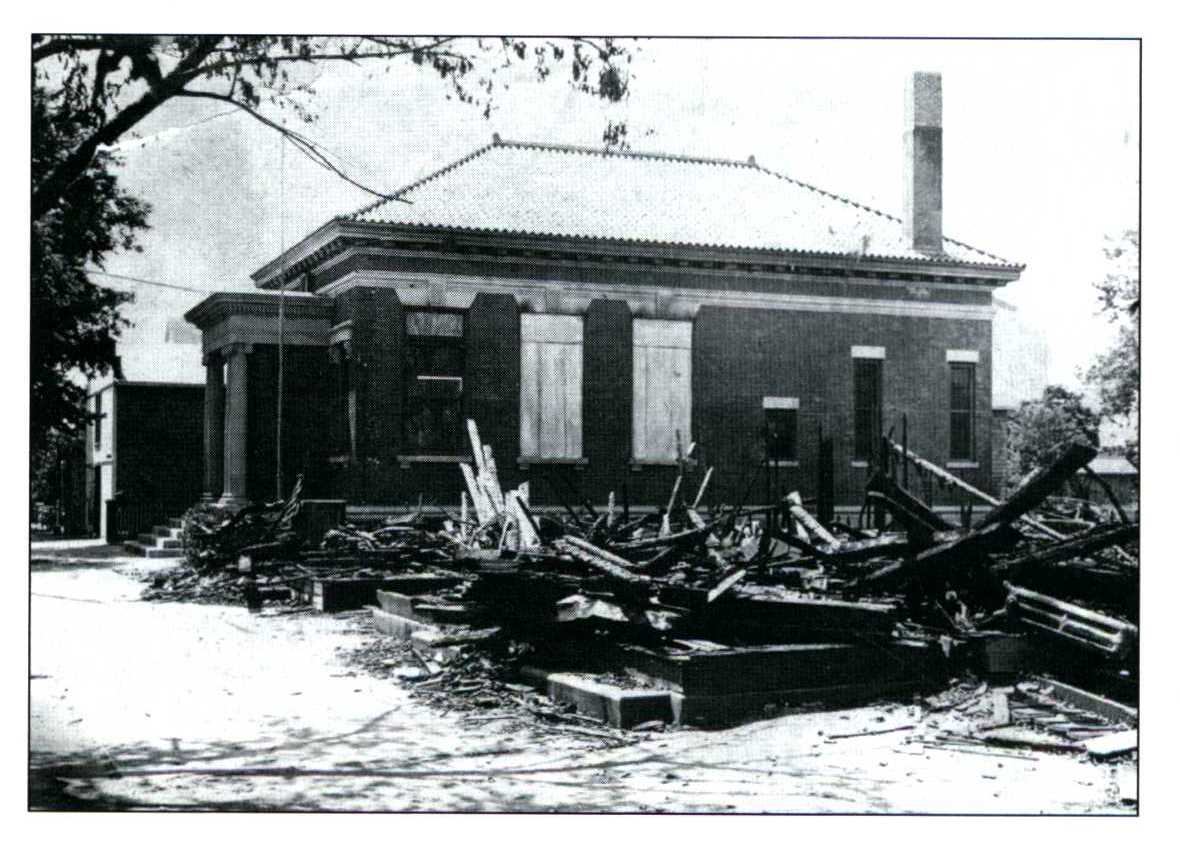 1914 Wellwood Avenue fire.