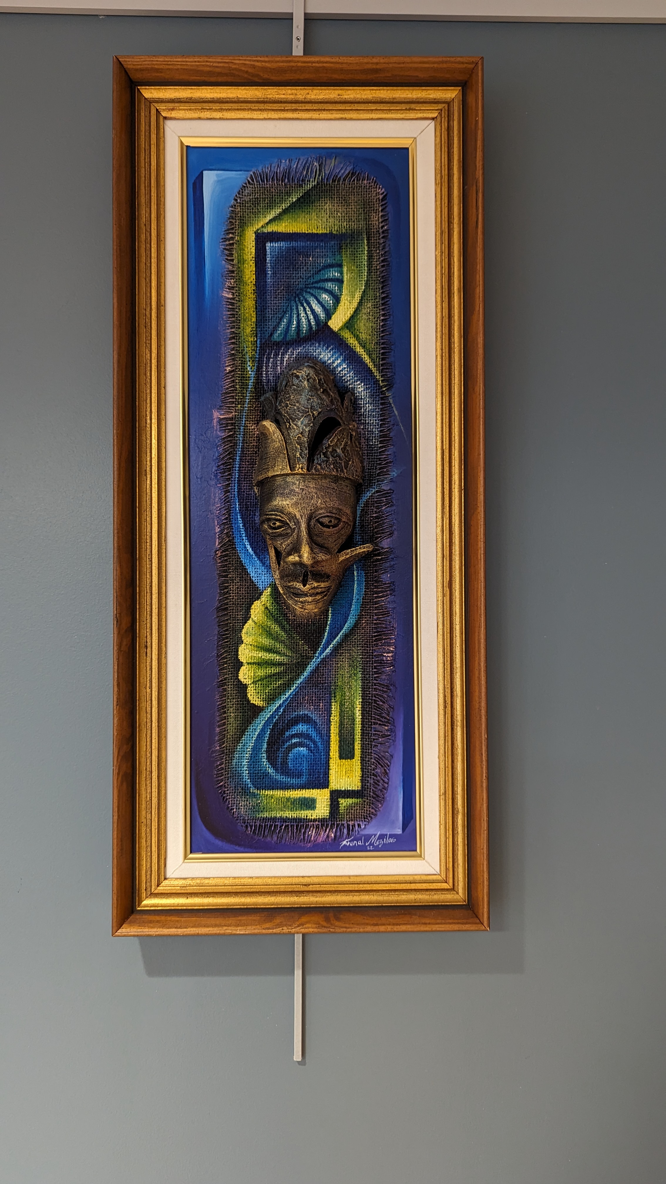 mask set in frame
